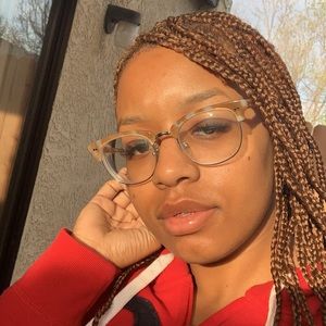 Meet your Posher, Kaylin